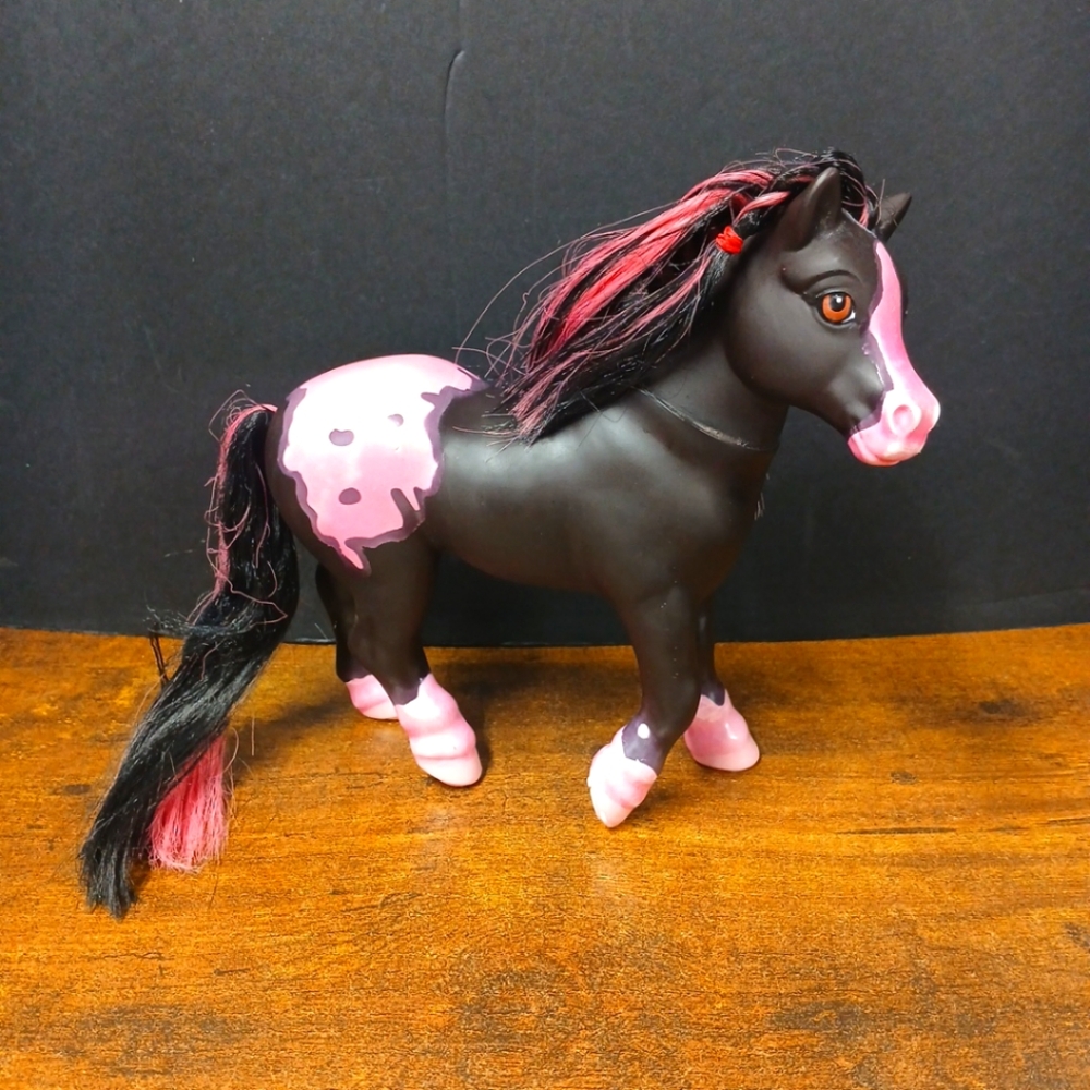 BREYER Jasmine Color Changing Pony Horse! 7” Retired! Black & Hot Pink, 2010